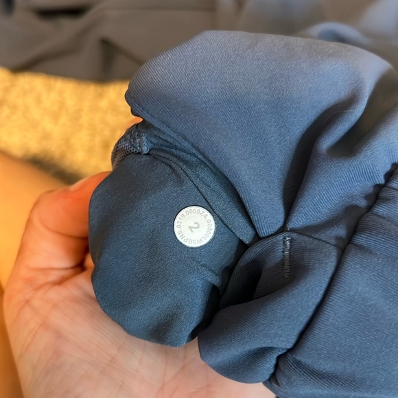 Lululemon On the Fly 7/8 Pant Code Blue Size 2 - Picture 8 of 11